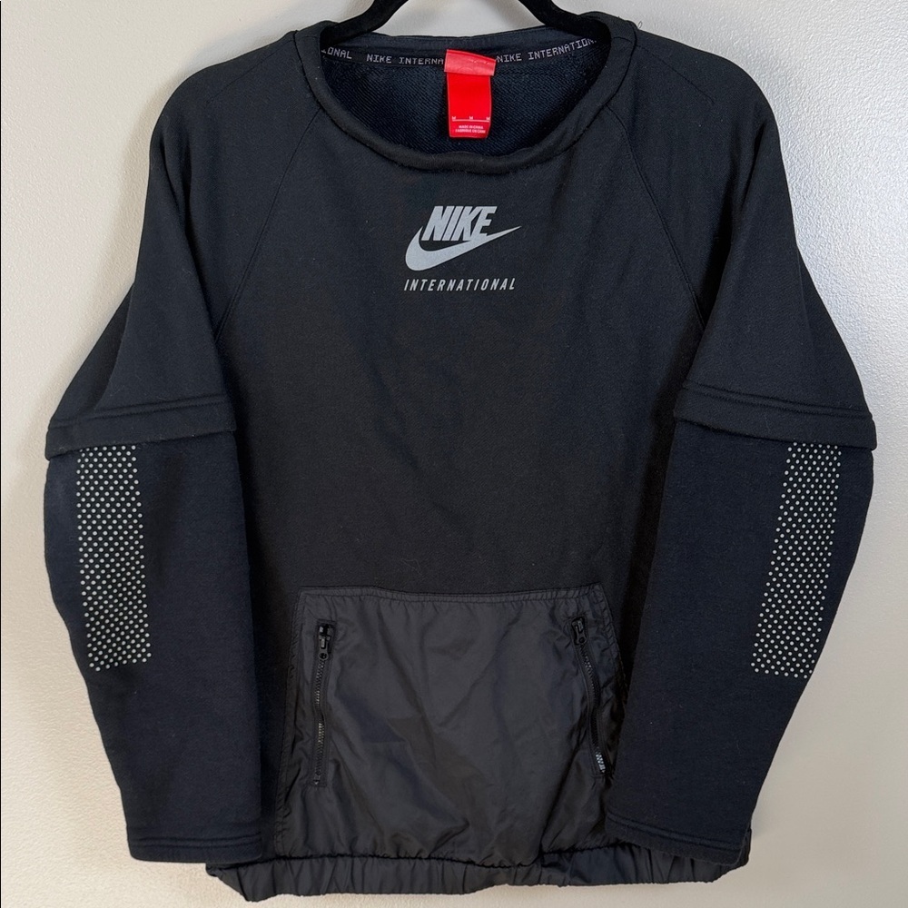 Nike International Women’s Black Crewneck Pullover Sweatshirt